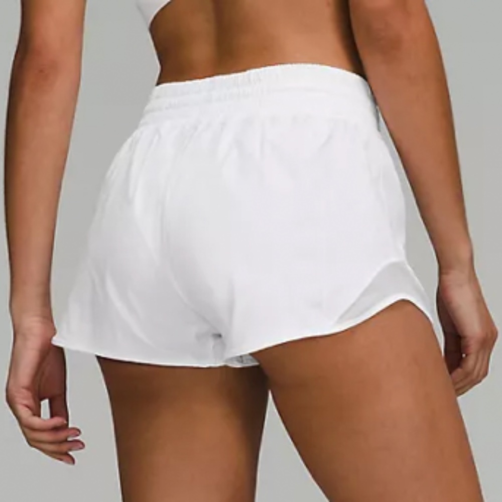NWT: 2.5" Hotty Hot High Rise